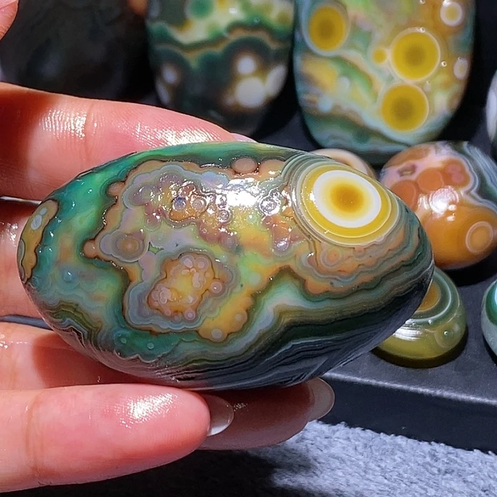 玛瑙/玉髓未镶嵌珠宝奇石47