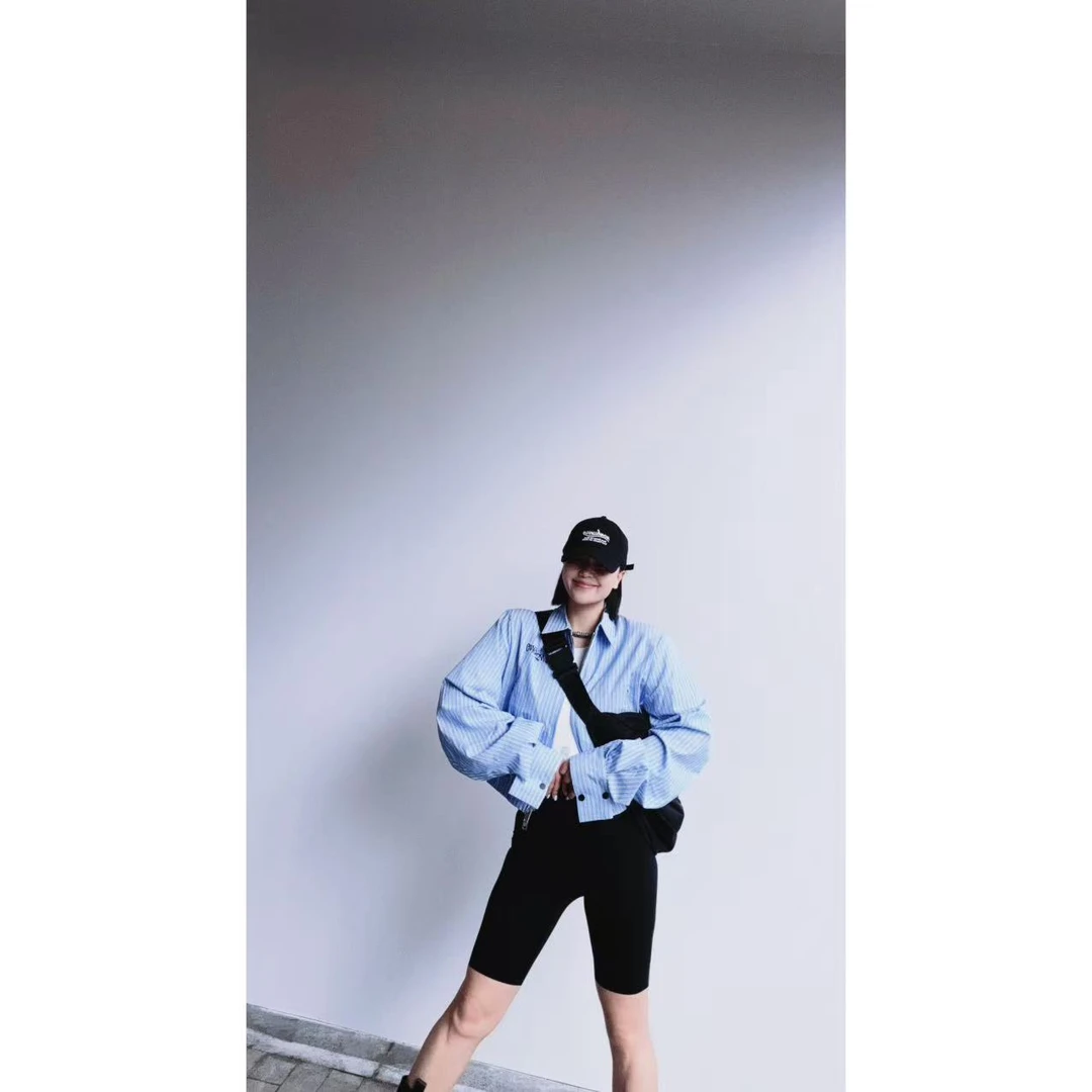 原创设计师品牌漫画家ansnono满钻刺绣短款夹克衬衫条纹上衣衬衣