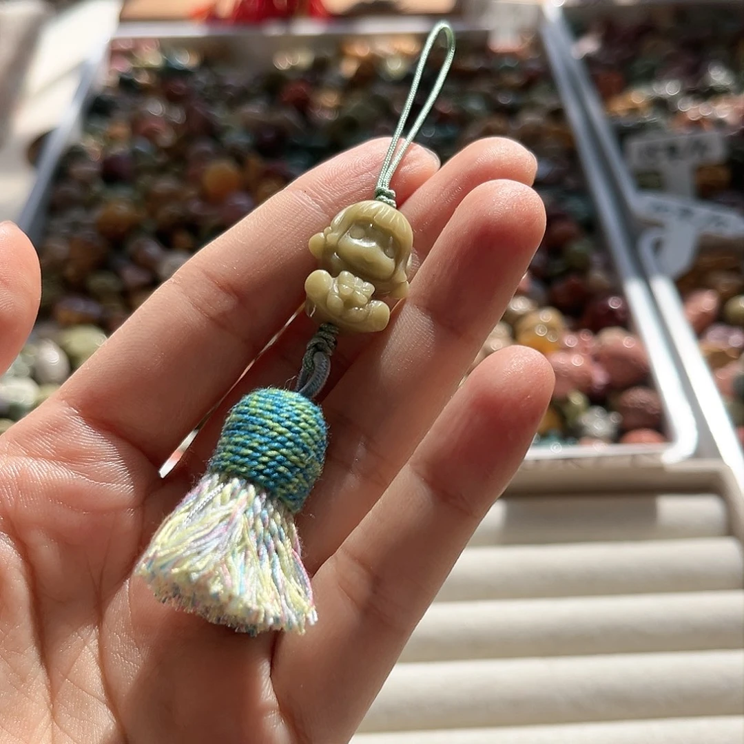 石英质玉挂件未镶嵌