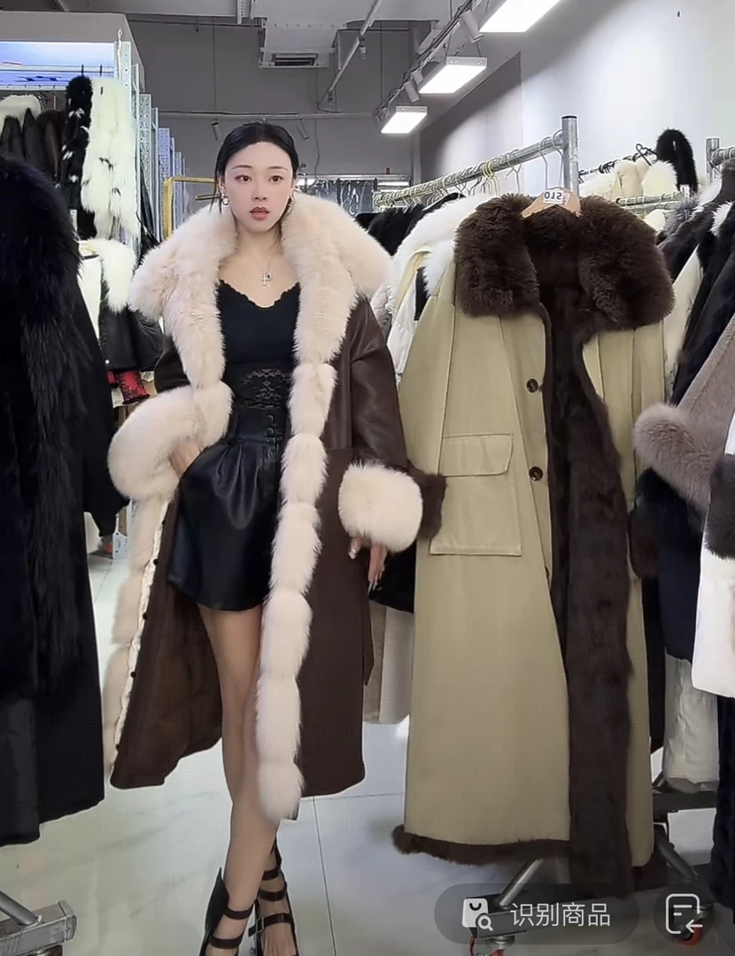 海宁冬季加厚女士长款大衣印花外套