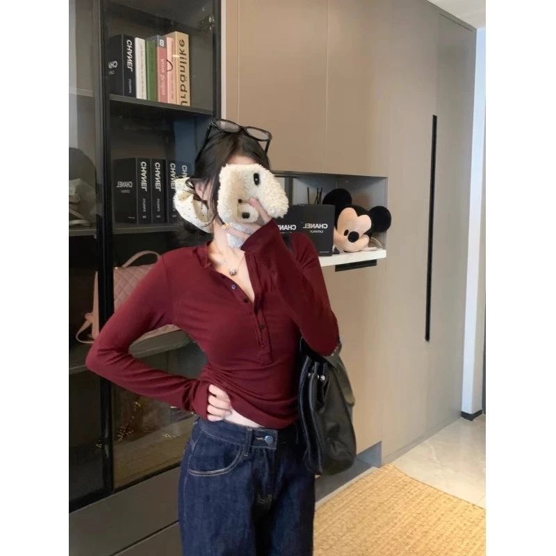 辣妹风性感V领长袖T恤女春季气质修身显瘦内搭打底衫ins红色上衣