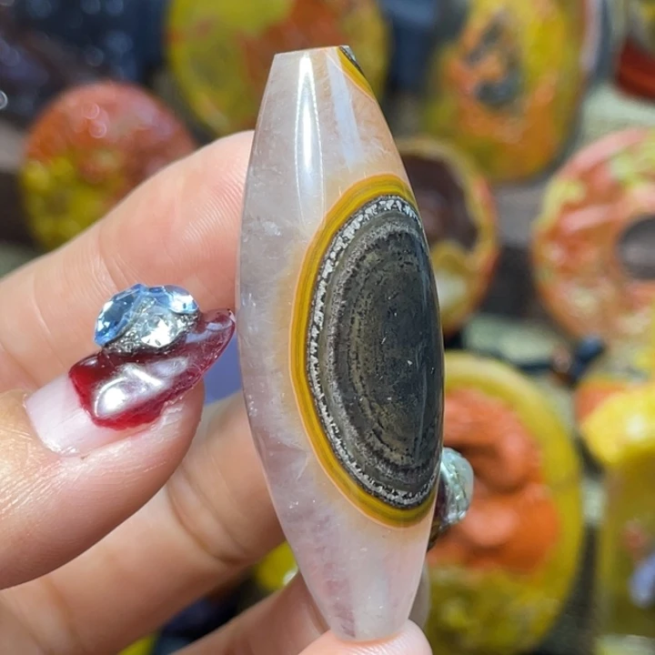 玛瑙/玉髓未镶嵌珠宝奇石收藏天眼天珠相形莲花