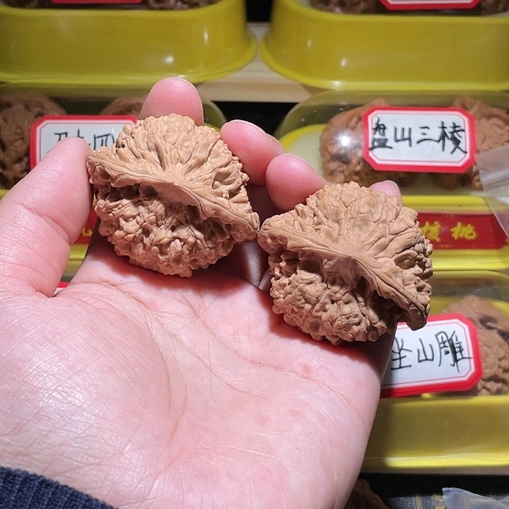 文玩核桃把件4.9官帽