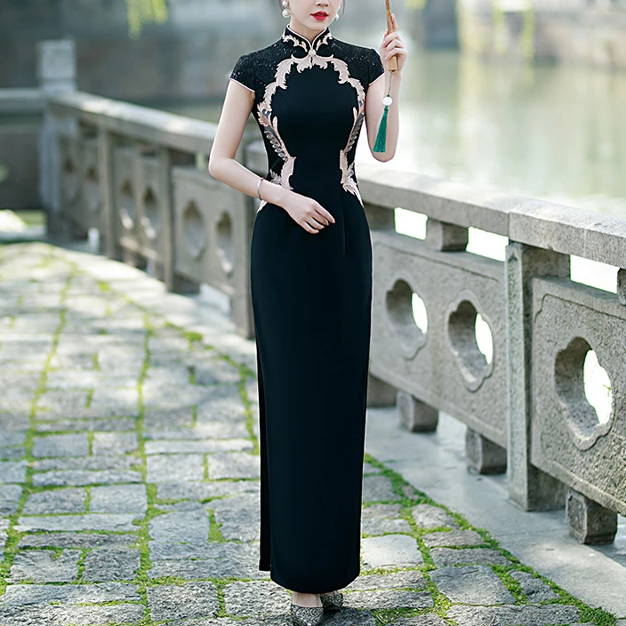 走秀旗袍2025年新款年轻款长款复古气质复古修身舞台演出服连衣裙
