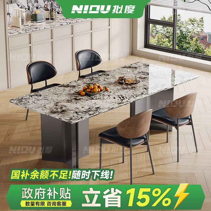 意式轻奢雪山飞狐进口天然奢石餐桌别墅长方形大理石餐桌高端定制