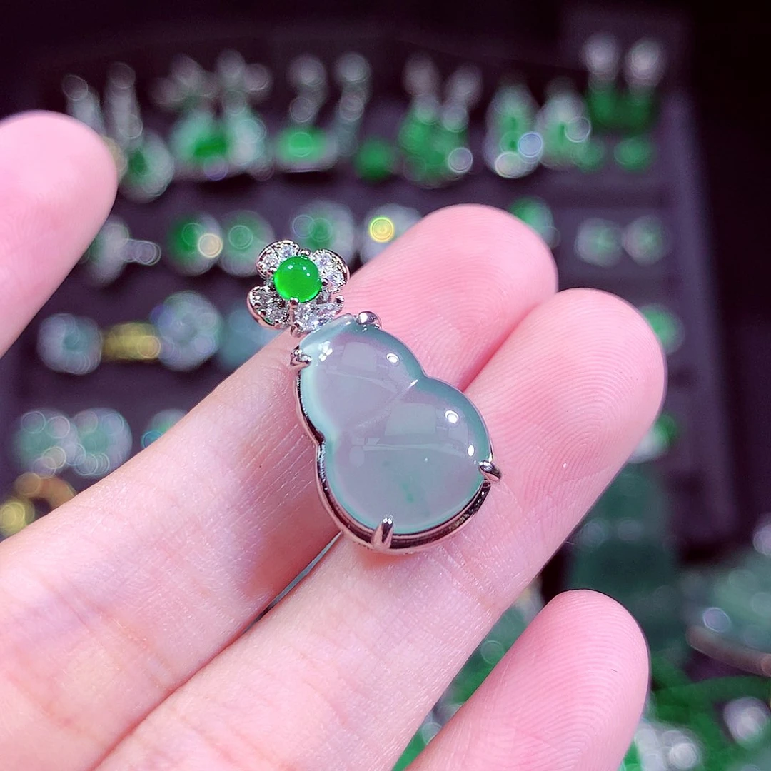 翡翠未镶嵌颈饰天然