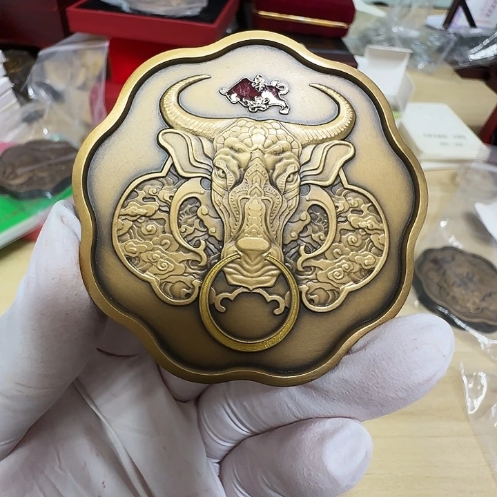 其他普通金属梅花生肖牛铜章