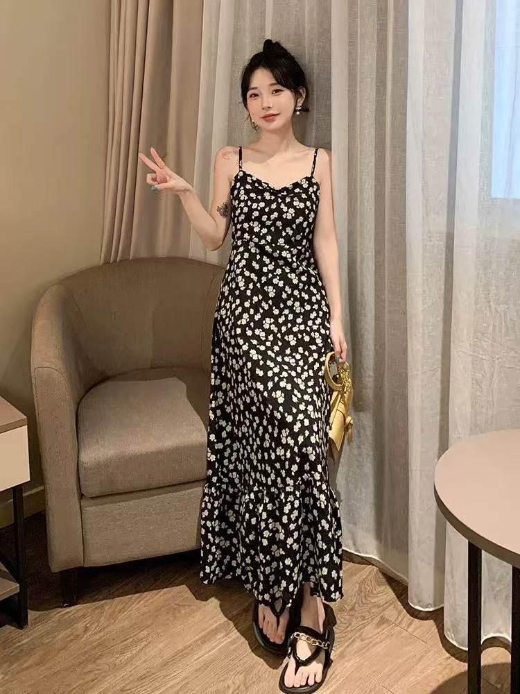 【001-050】2025夏季新款碎花裙法式气质白色连衣裙高级吊带长裙