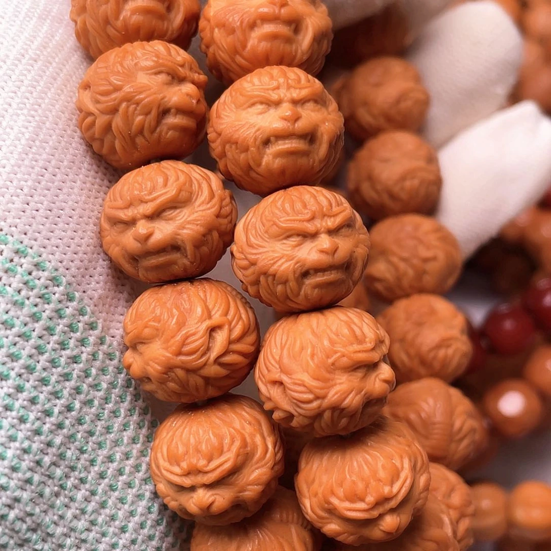 吊坠猴头核桃A***然大圣