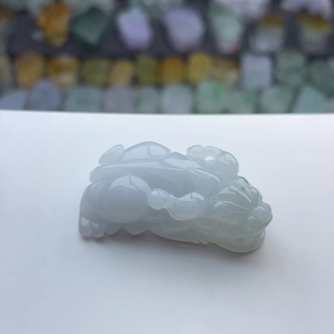 翡翠颈饰未镶嵌貔貅