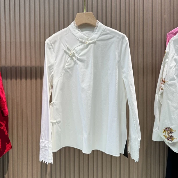 2508 蕾丝拼接衬衫