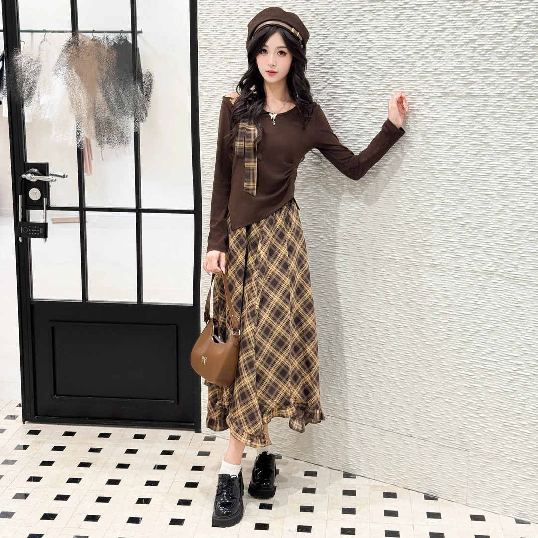 【秋日艺术家】2025秋季琥珀学院风裙子时尚套装韩版复古格子