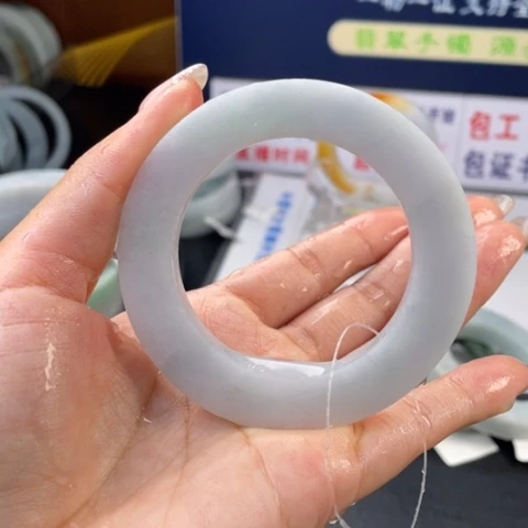 【闪购商品】定制翡翠翡翠手镯未镶嵌