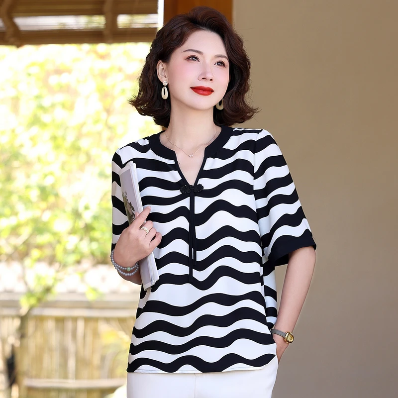 中年妈妈夏装雪纺小衫洋气2025新款中老年女夏季时尚短袖条纹T恤