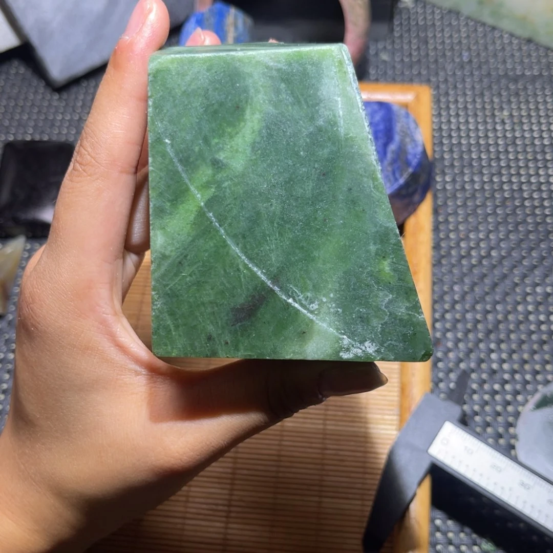 未镶嵌和田玉（子料）挂件
