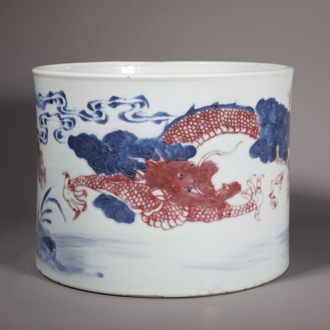 LOT092411 清康熙 釉下三彩龙虎斗笔海