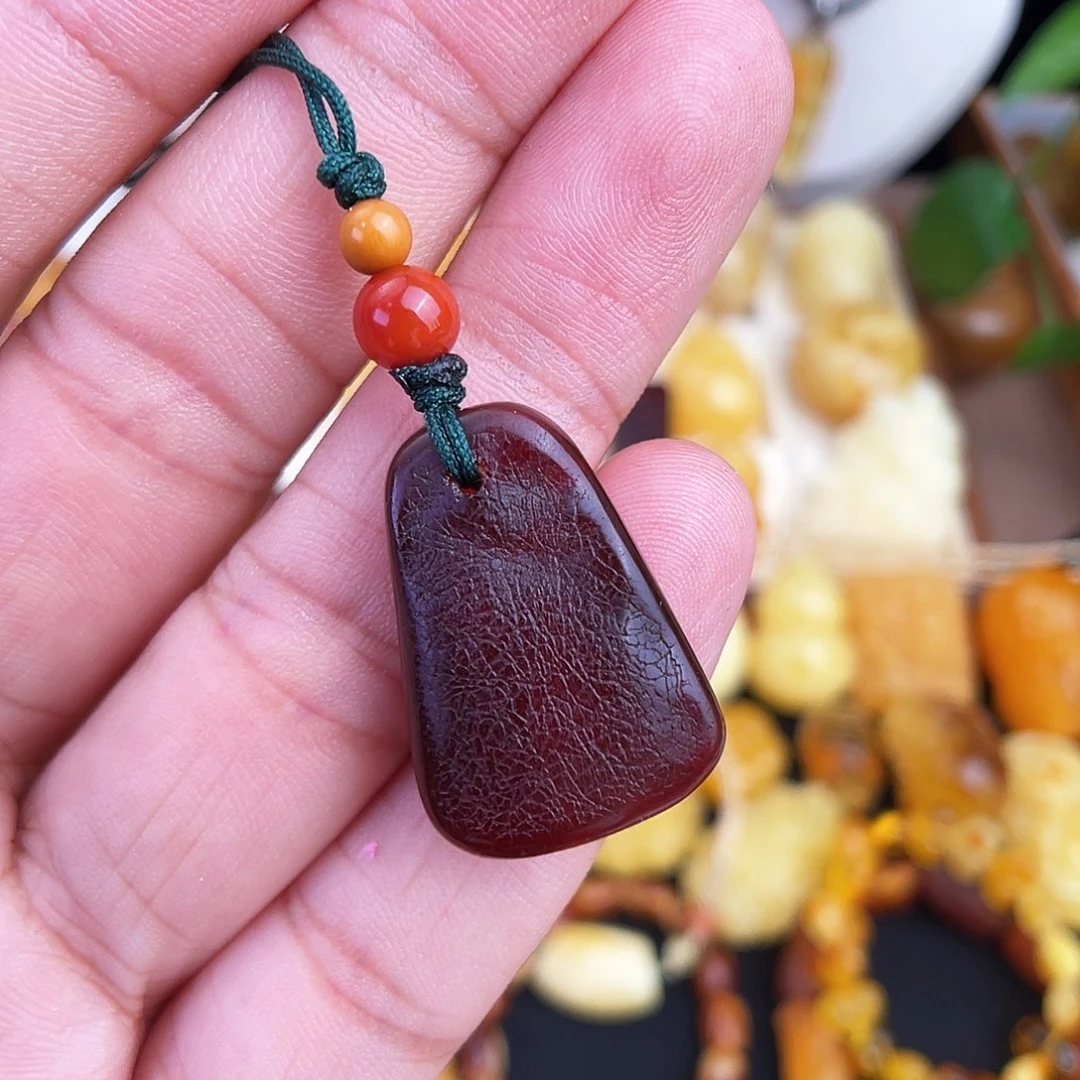 未镶嵌琥珀珠宝奇石