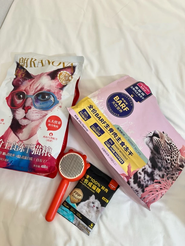 朗诺大饼400g➕霸服冻干500g➕梳毛器➕顽皮小金盾50g