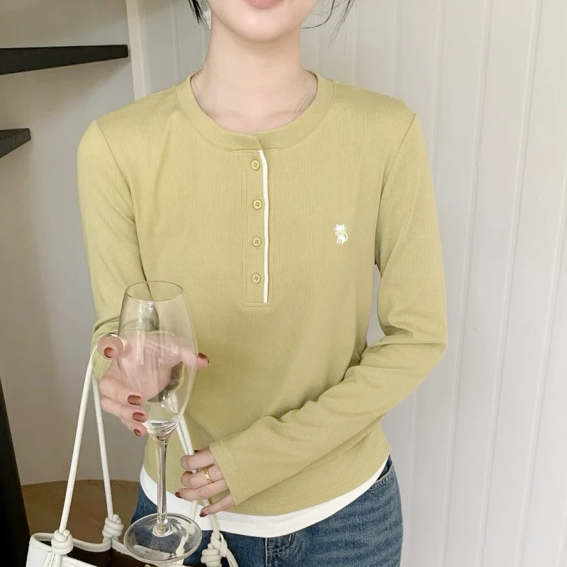 2515小猫刺绣拼接打底衫（衣长56左右）