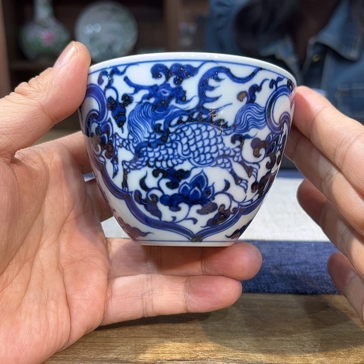 杯子瓷青花麒麟凤纹杯