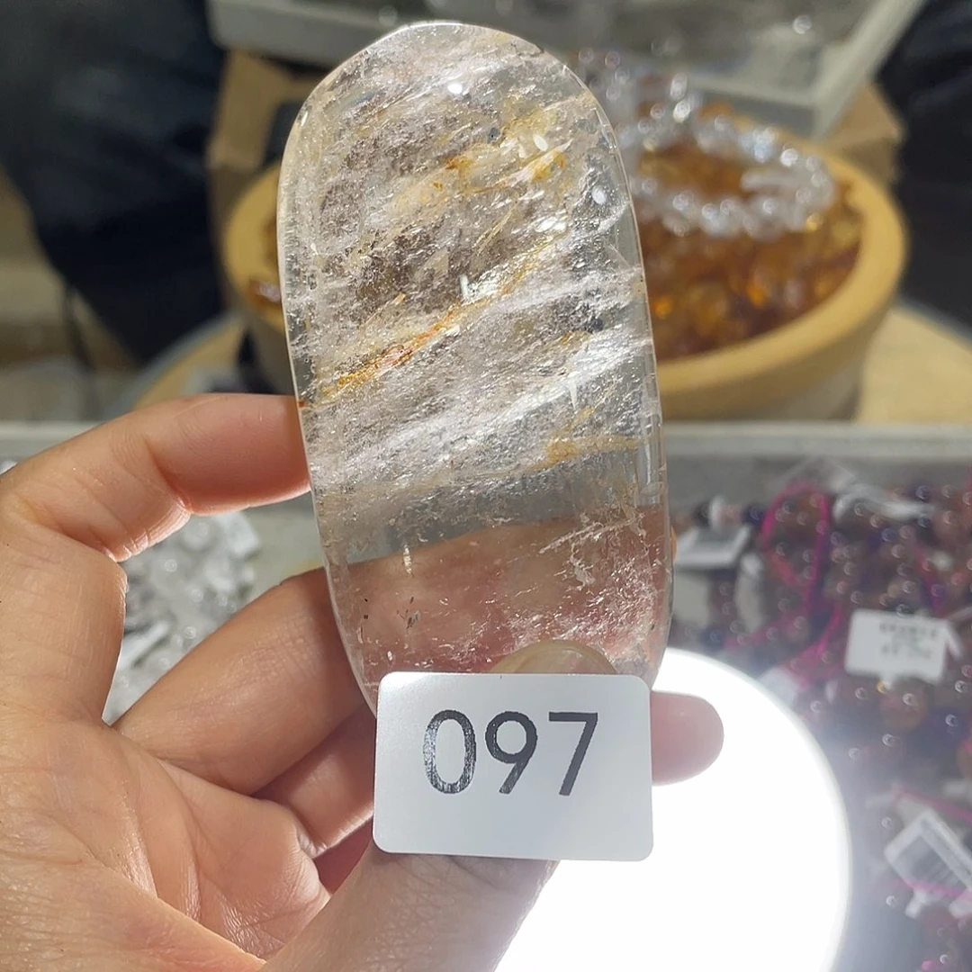 水晶摆件….未镶嵌