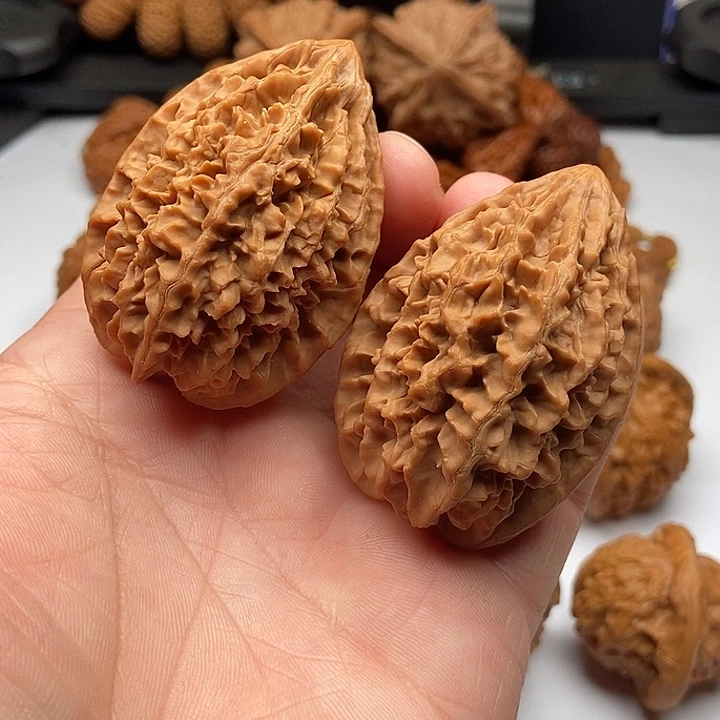 文玩核桃把件招财鼠