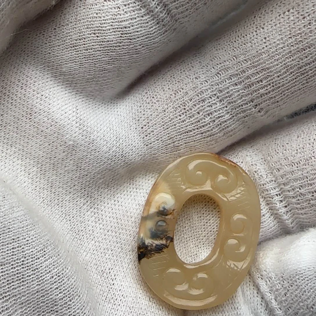 和田玉（糖玉）颈饰未镶嵌