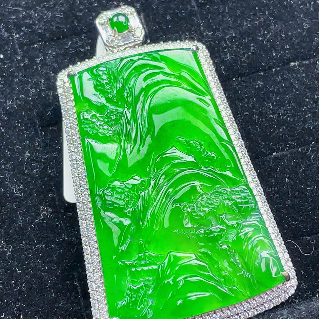 翡翠未镶嵌颈饰10