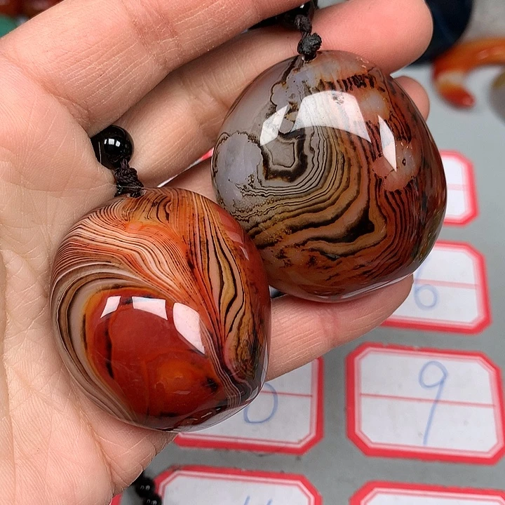 旺***哥玛瑙/玉髓未镶嵌颈饰