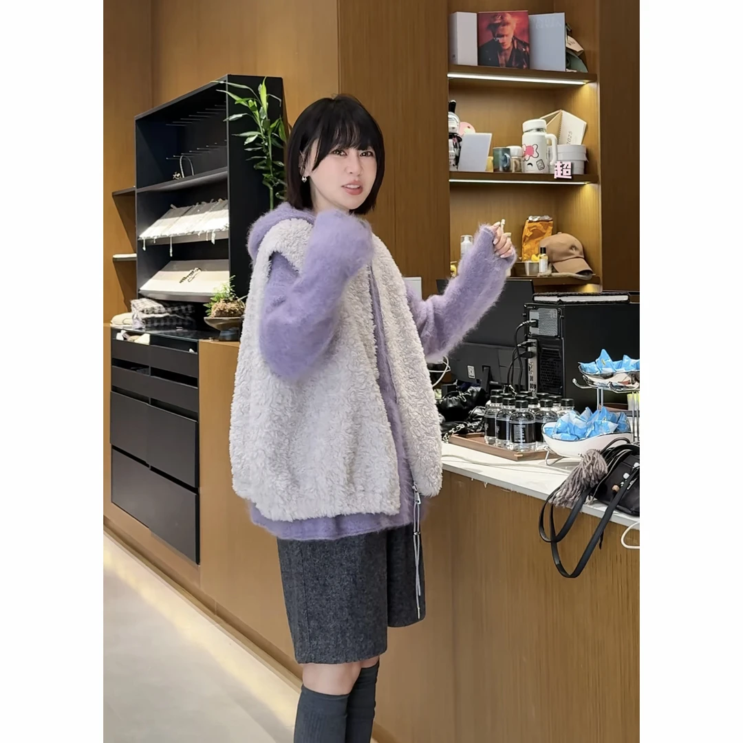 冬季一整套女装2025新款韩版毛绒马甲外套连帽针织毛衣短裤三件套