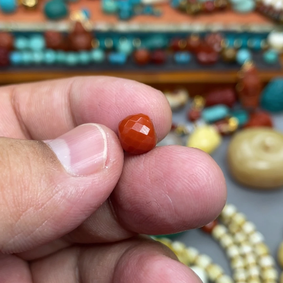 南红玛瑙未镶嵌珠宝奇石注**待9