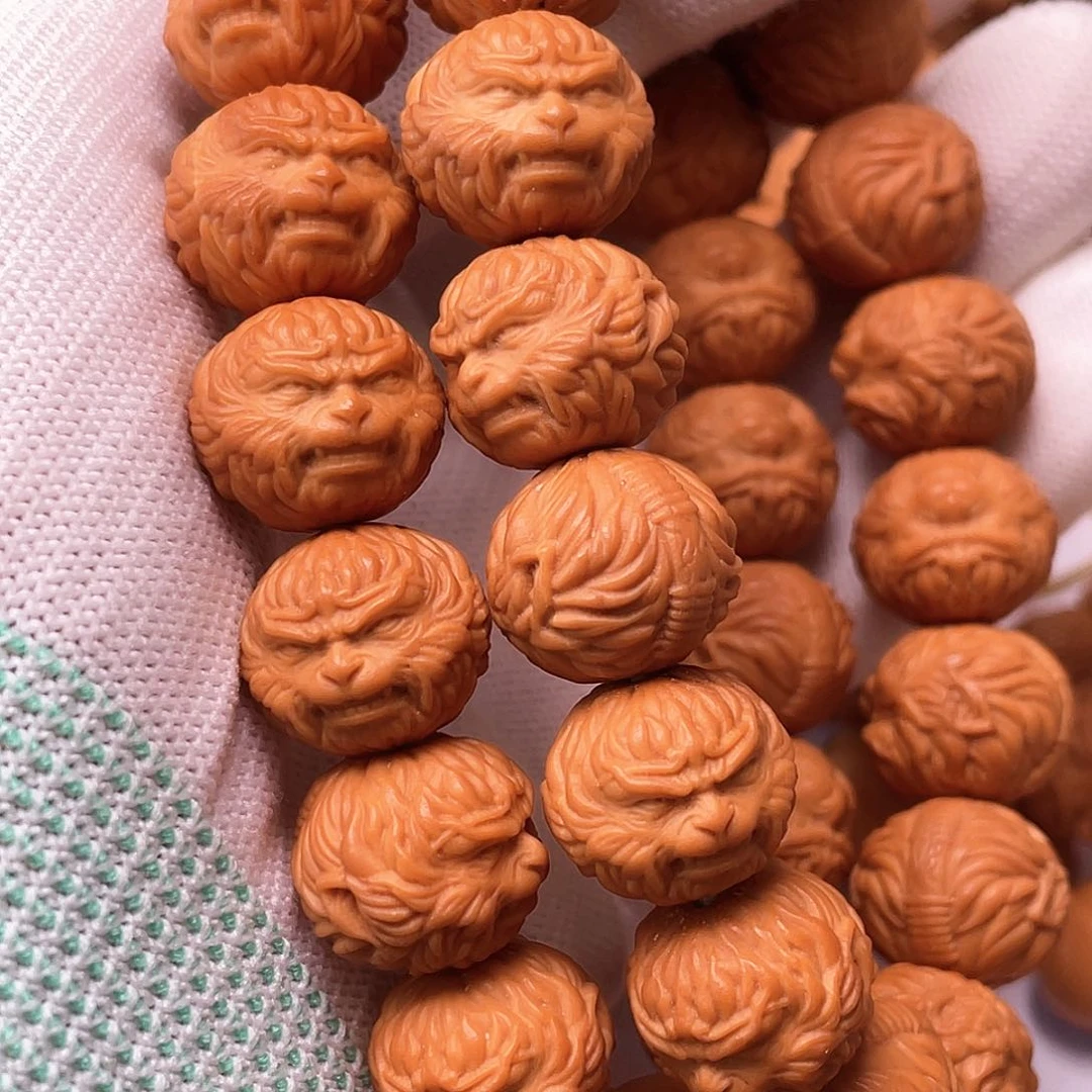 吊坠猴头核桃海****?大圣