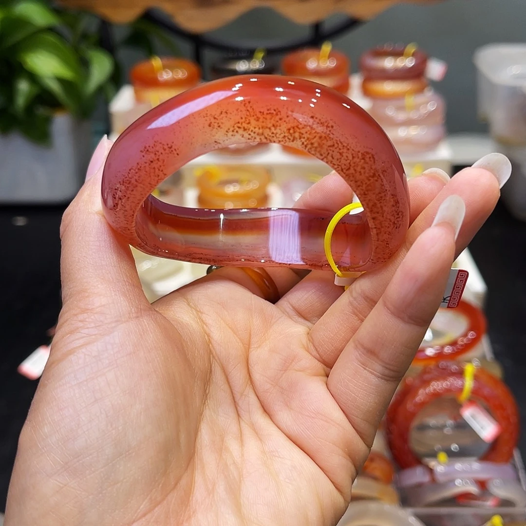 玛瑙/玉髓未镶嵌手镯
