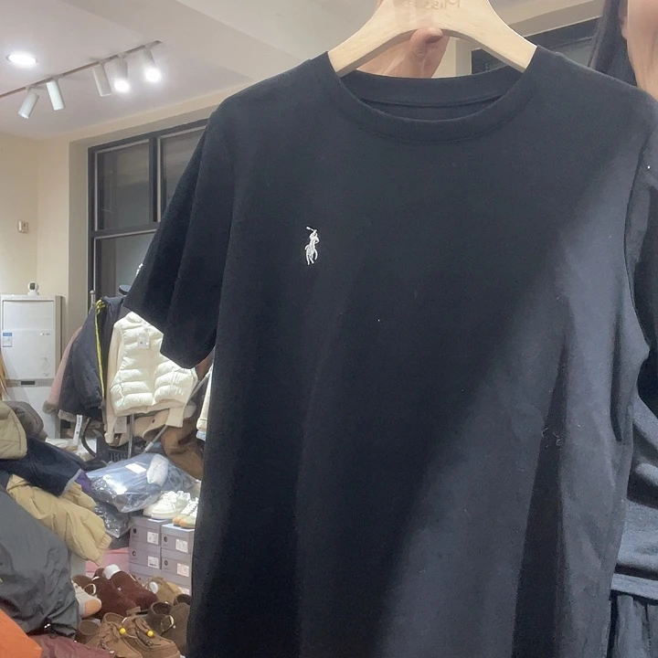 大瑶瑶同款黑色半袖t