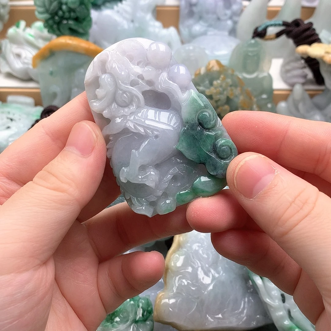 吊坠(不含链)未镶嵌翡翠