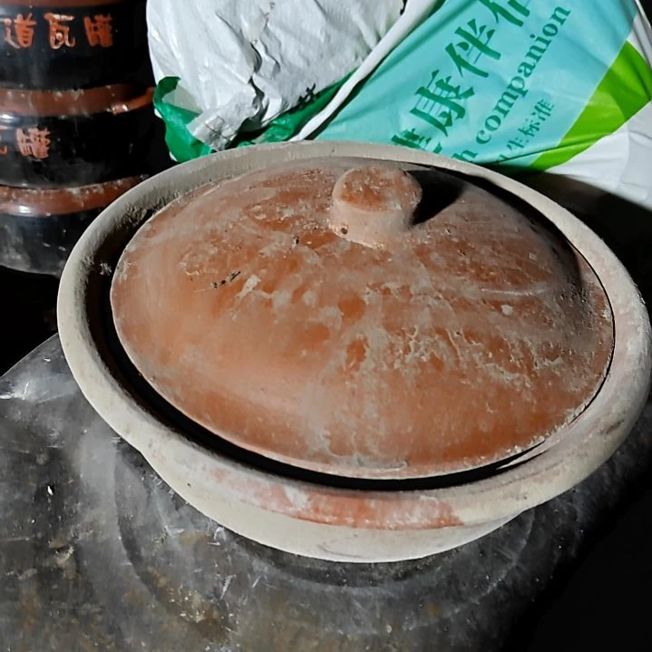 摆件陶瓷盘子碗啥都有