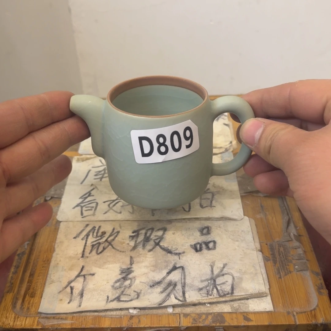 瑕疵介意勿拍陶瓷器皿A972无盖子