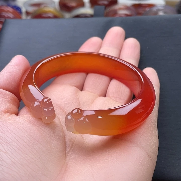 玛瑙/玉髓未镶嵌手镯58圈口