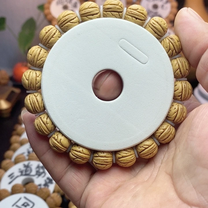 【闪购商品】小*。桃核雕刻手串手链