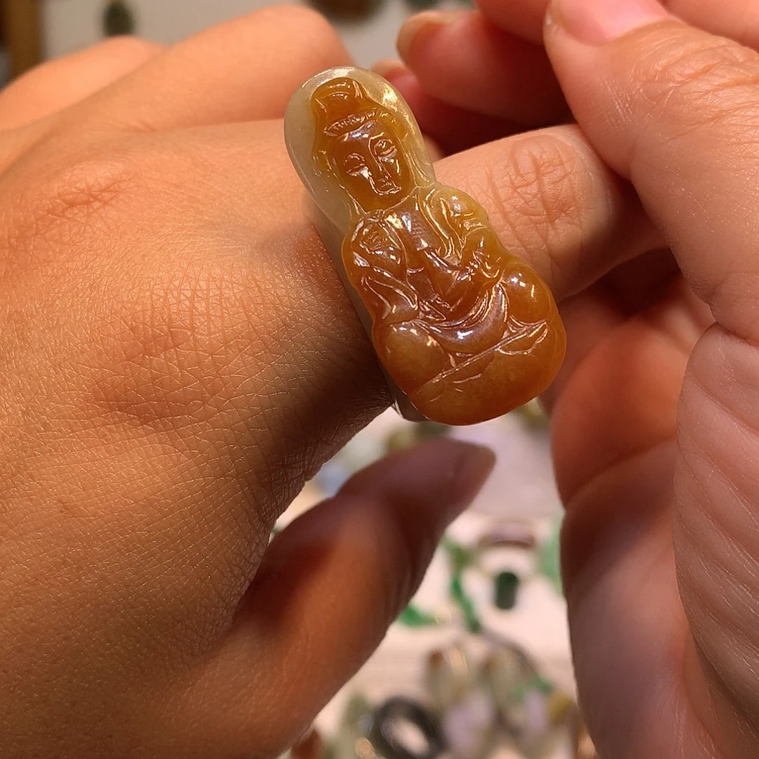 翡翠挂件未镶嵌海****越天然翡翠观音