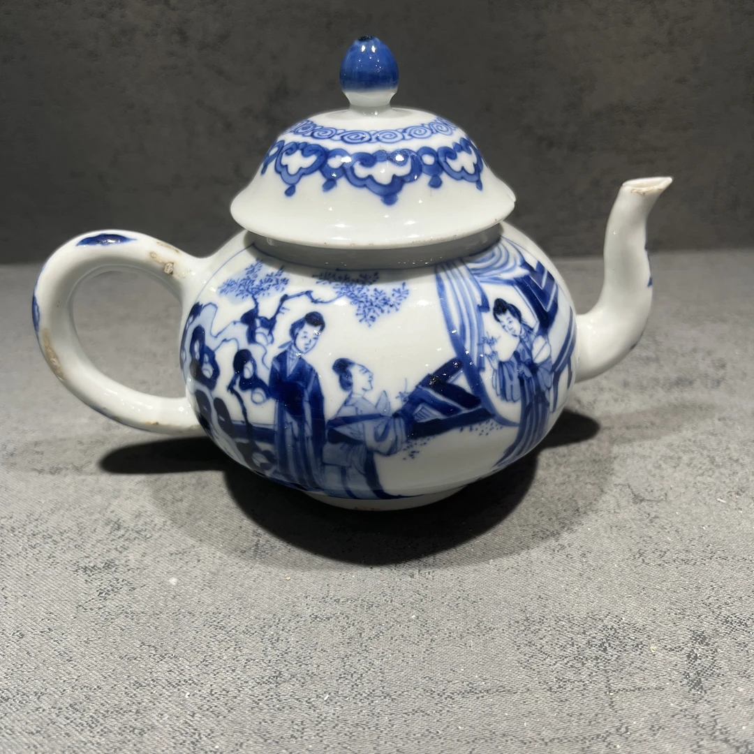 251号清康熙青花人物茶壶