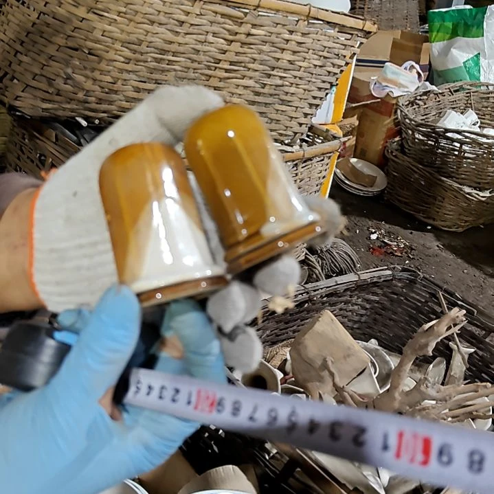 摆件陶瓷盘子碗啥都有