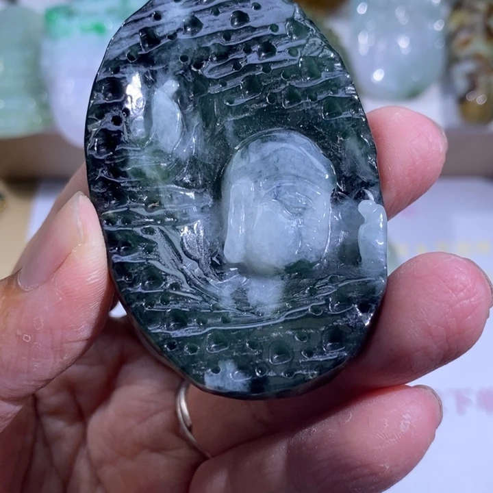 【闪购商品】颈饰未镶嵌翡翠佛