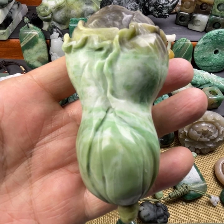 独山玉未镶嵌珠宝半成品