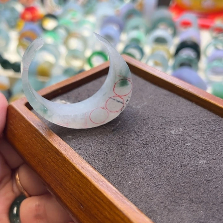 定制翡翠未镶嵌福利边角不包工