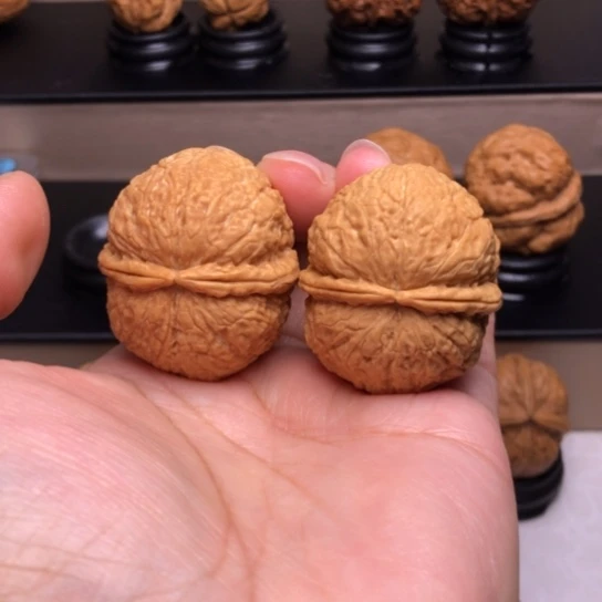 文玩核桃把件艳*天擂鼓双筋锤26