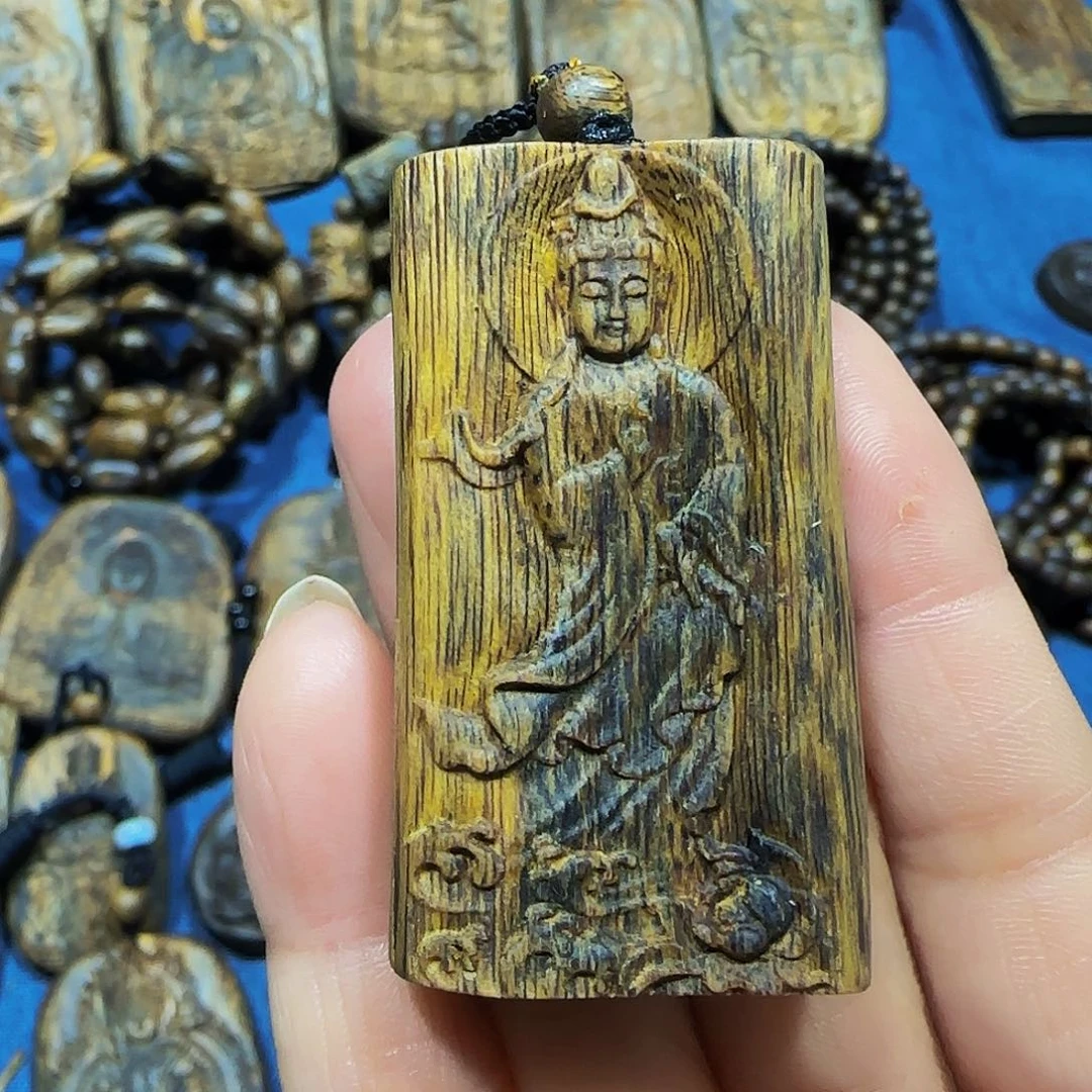 沉香沉香碎屑海南白奇乌身老料金丝油观音11.8克