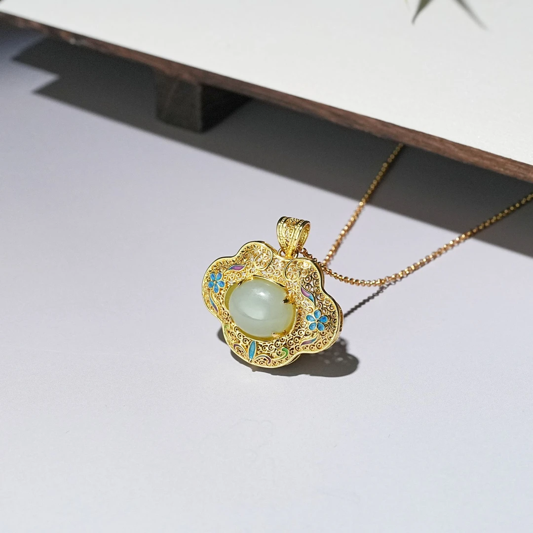 花丝复古镶嵌和田玉气质时尚如意吊坠 YS0260006-A