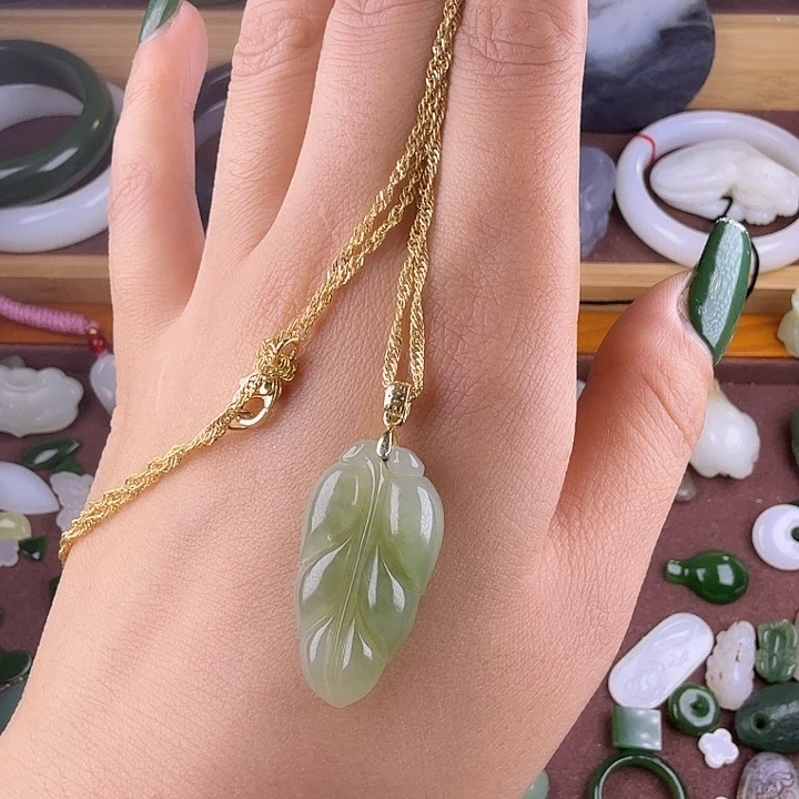 和田玉（糖玉）未镶嵌颈饰