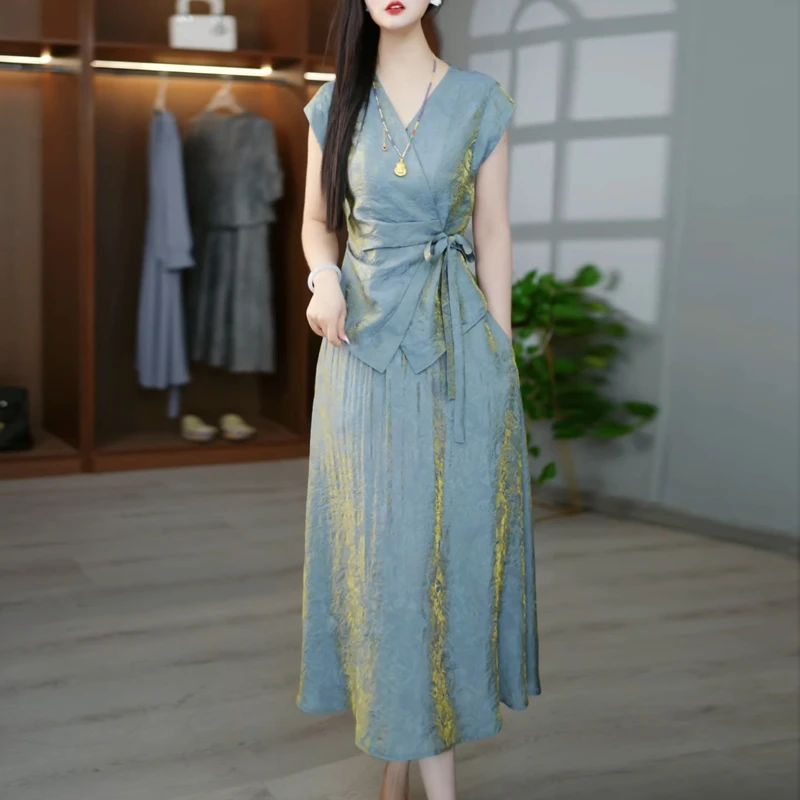 连衣裙套装女夏季优雅减龄2025年时尚洋气设计感短袖半身裙两件套